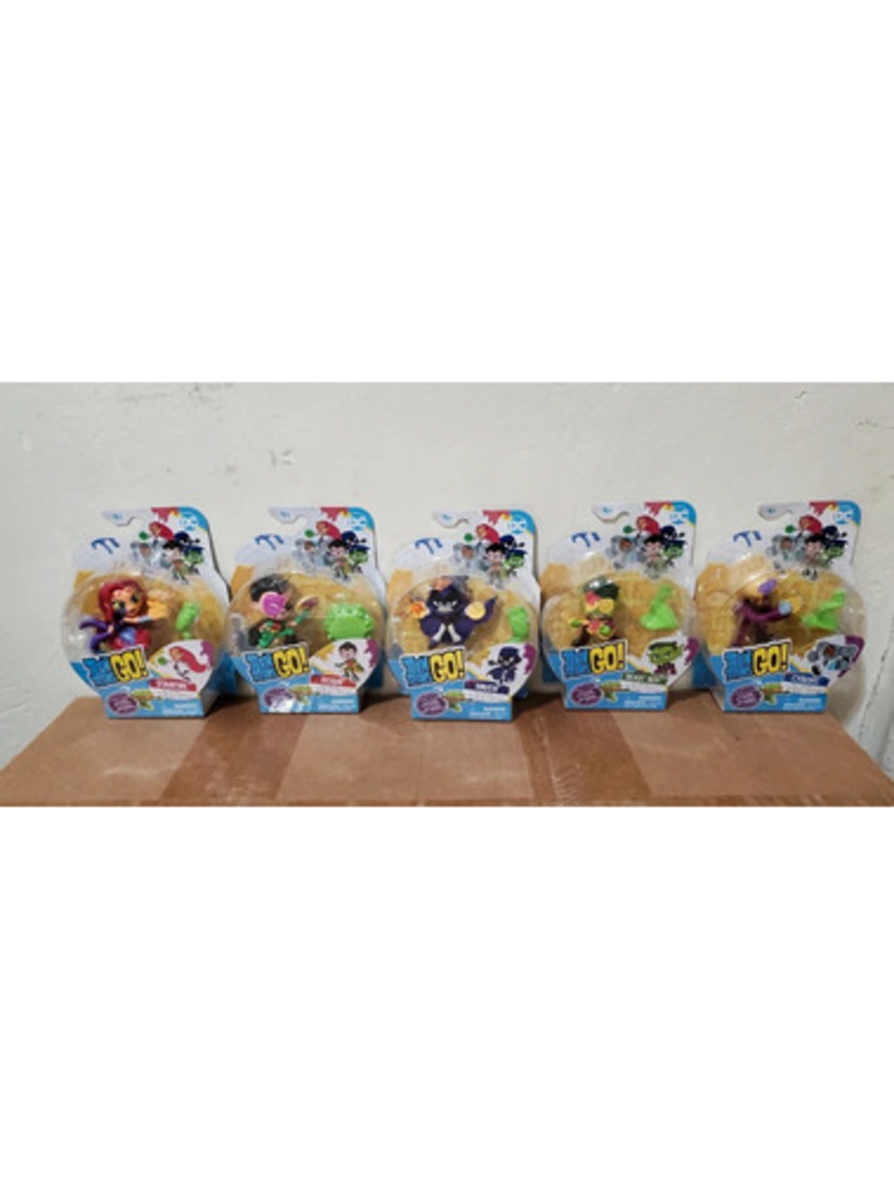 DC Teen Titans Go! Set of 5 Action Fig Starfire, Robin, Raven, Beast Boy, Cyborg